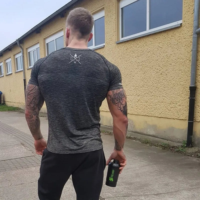 2020 new Quick Dry Compression Men's Short Sleeve T-Shirts Running Shirt Fitness Tight Tennis Soccer Jersey mens Sportswear